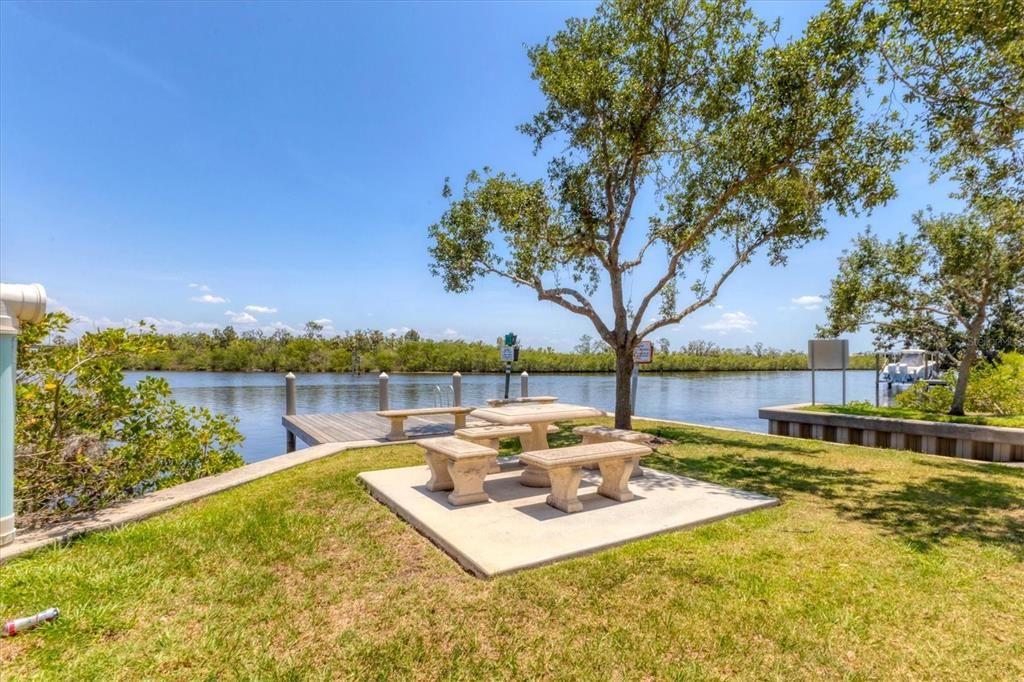 For Sale: $3,300,000 (4 beds, 4 baths, 3944 Square Feet)