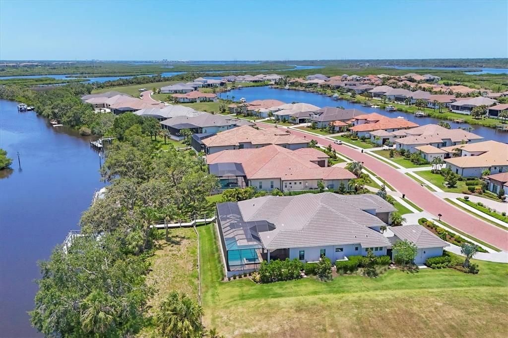 For Sale: $3,300,000 (4 beds, 4 baths, 3944 Square Feet)