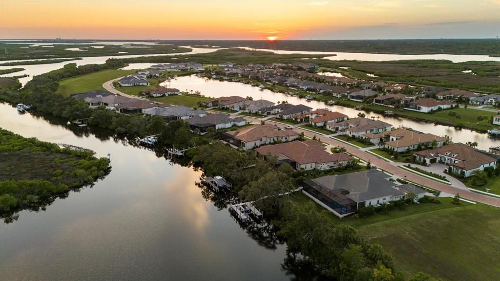 For Sale: $3,300,000 (4 beds, 4 baths, 3944 Square Feet)