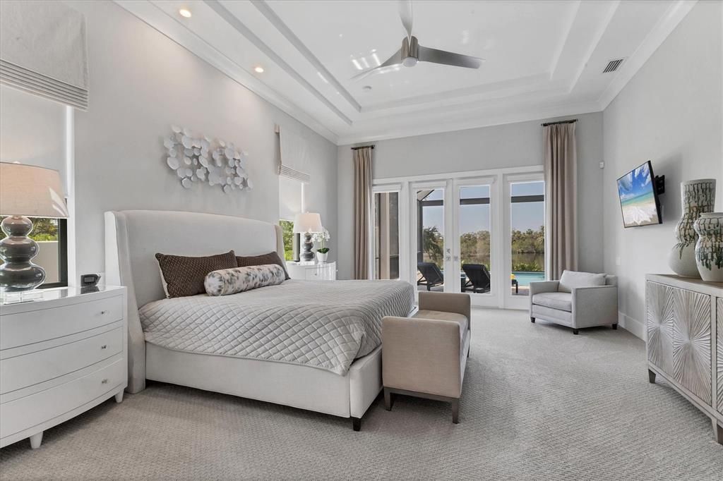 For Sale: $3,300,000 (4 beds, 4 baths, 3944 Square Feet)