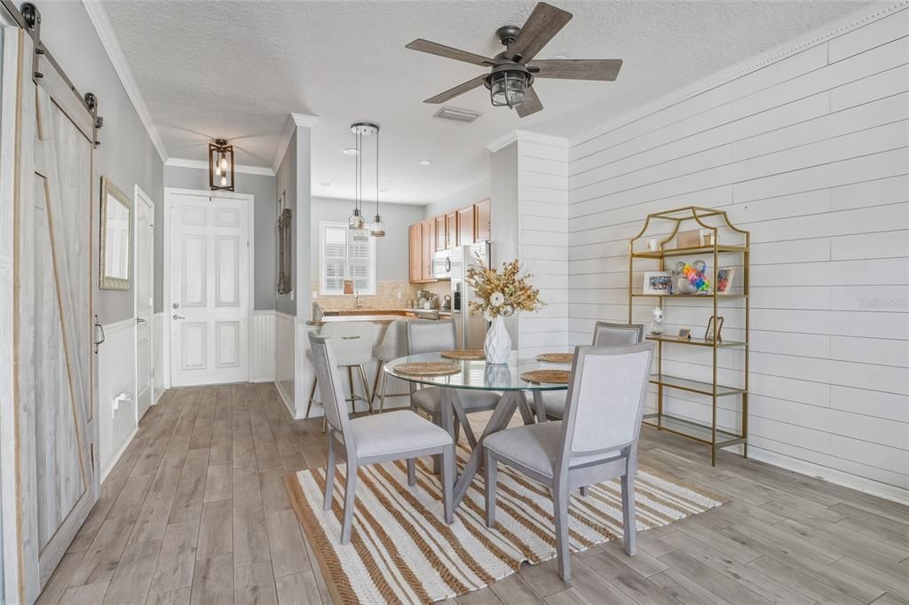 En Venta: $359,000 (2 camas, 2 baños, 1266 Pies cuadrados)