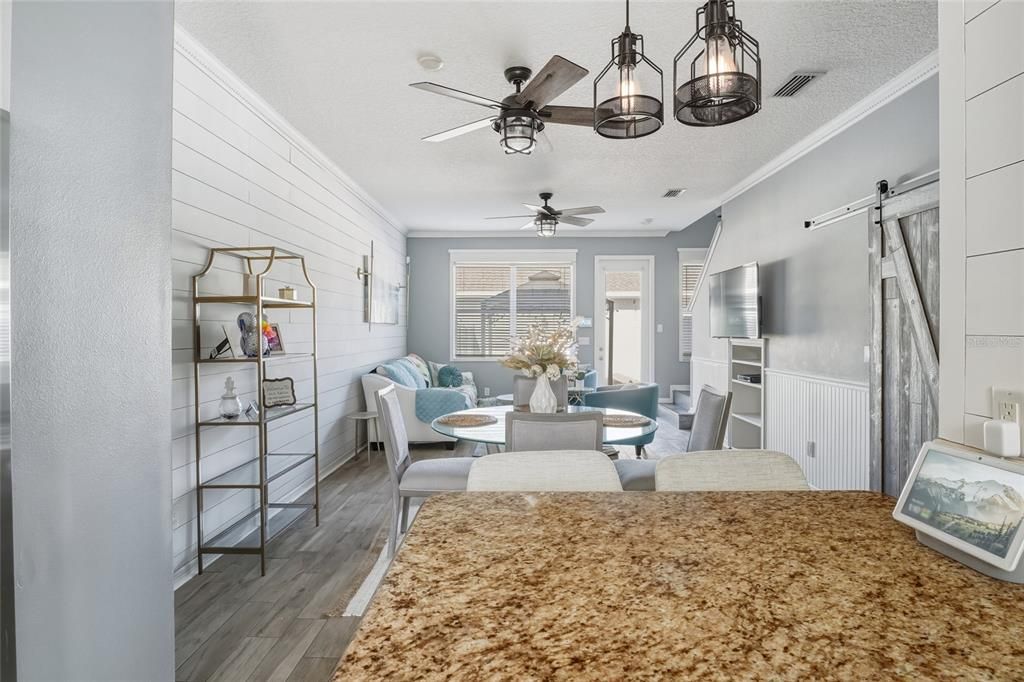 En Venta: $359,000 (2 camas, 2 baños, 1266 Pies cuadrados)