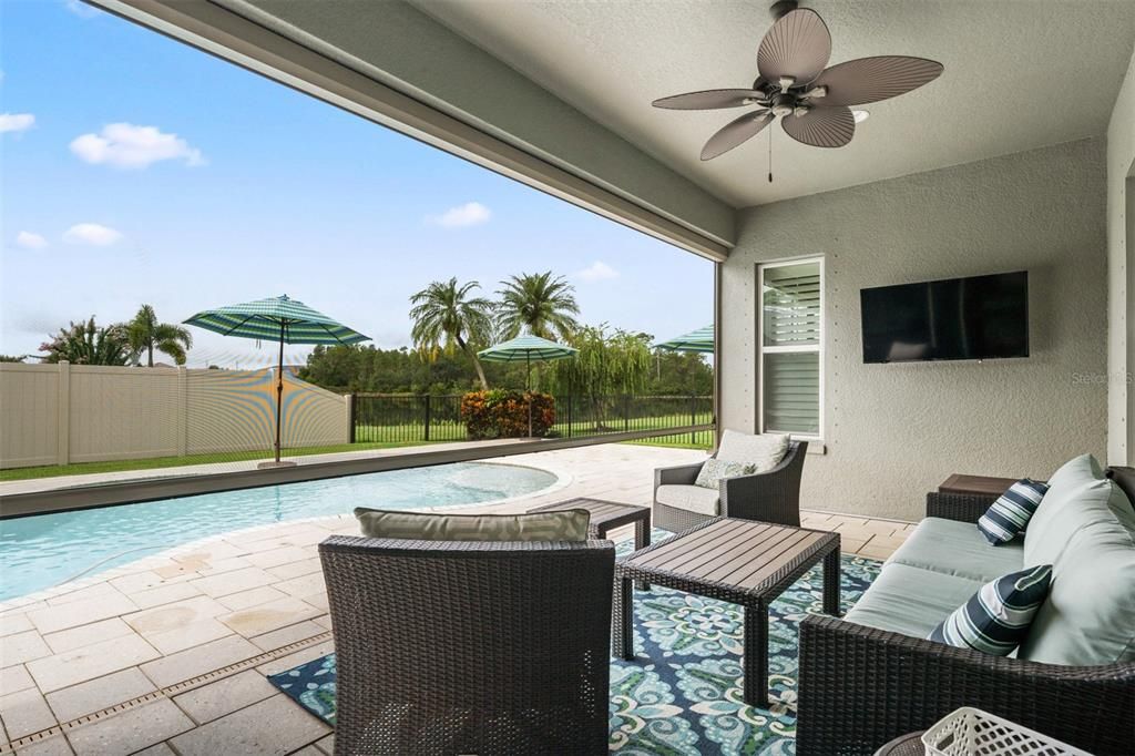 Active With Contract: $900,000 (4 beds, 3 baths, 3802 Square Feet)