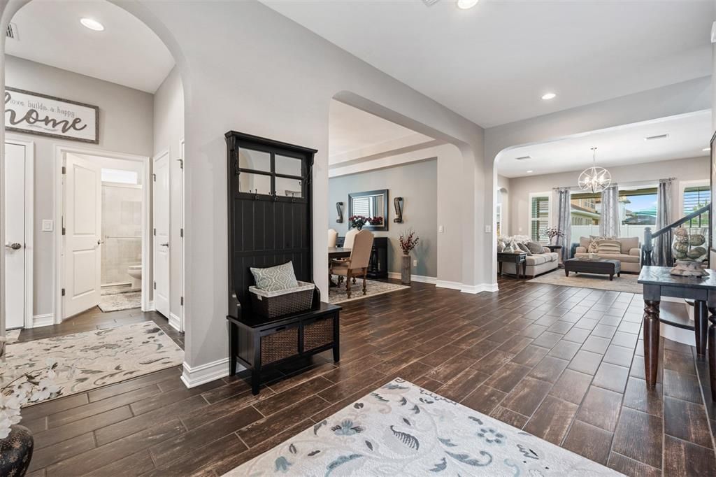 Active With Contract: $900,000 (4 beds, 3 baths, 3802 Square Feet)