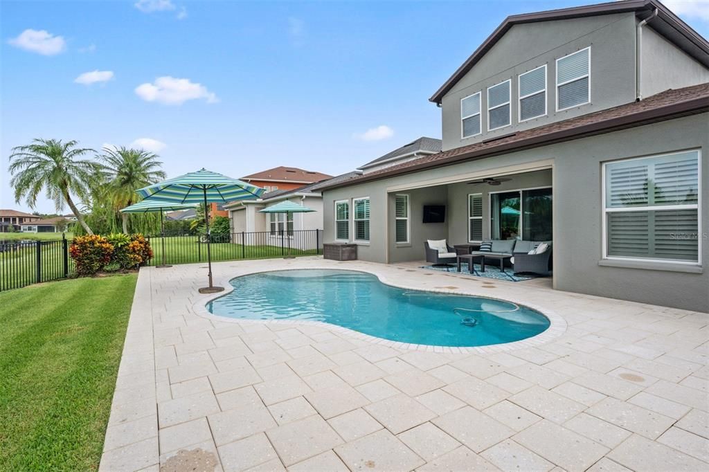 Active With Contract: $900,000 (4 beds, 3 baths, 3802 Square Feet)
