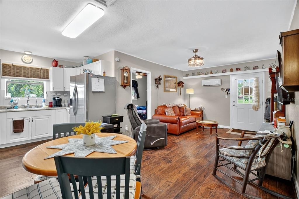 For Sale: $340,000 (3 beds, 2 baths, 2076 Square Feet)