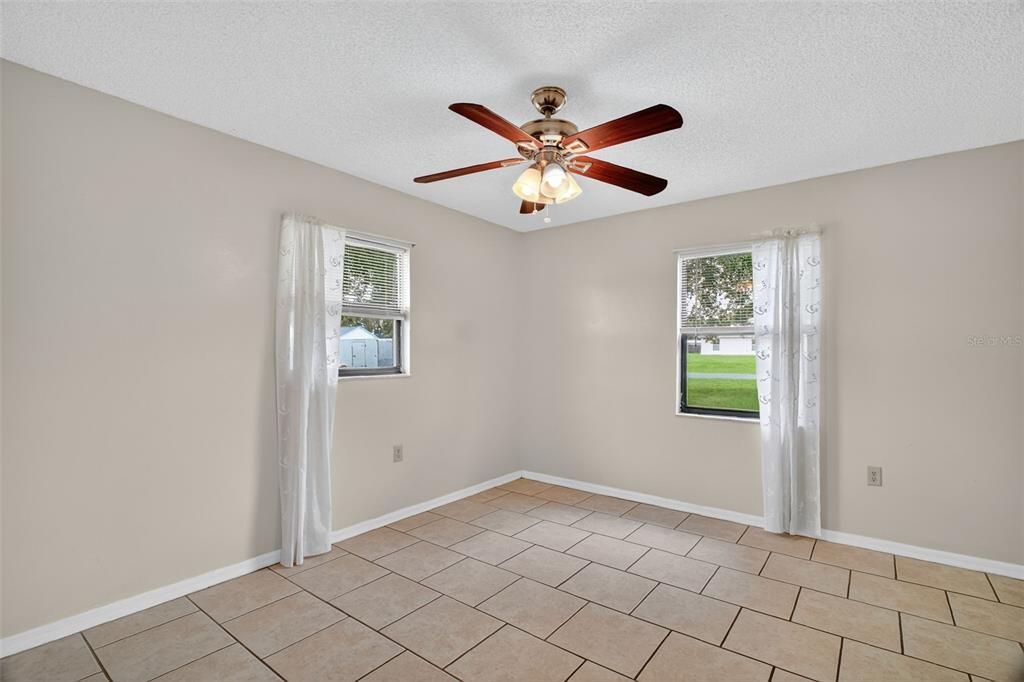 For Sale: $340,000 (3 beds, 2 baths, 2076 Square Feet)