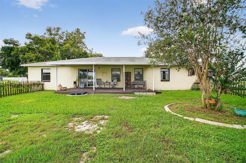 For Sale: $340,000 (3 beds, 2 baths, 2076 Square Feet)