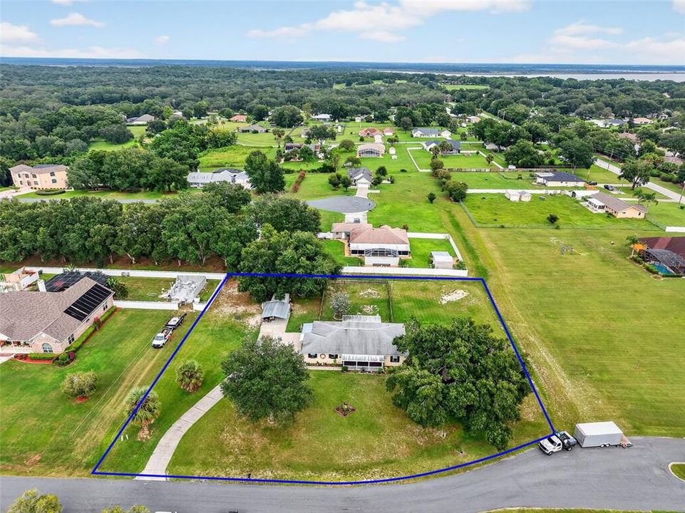 For Sale: $340,000 (3 beds, 2 baths, 2076 Square Feet)