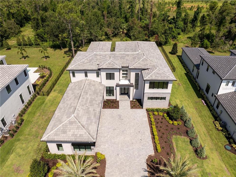 出租: $18,000 (5 贝兹, 5 浴室, 5855 平方英尺)