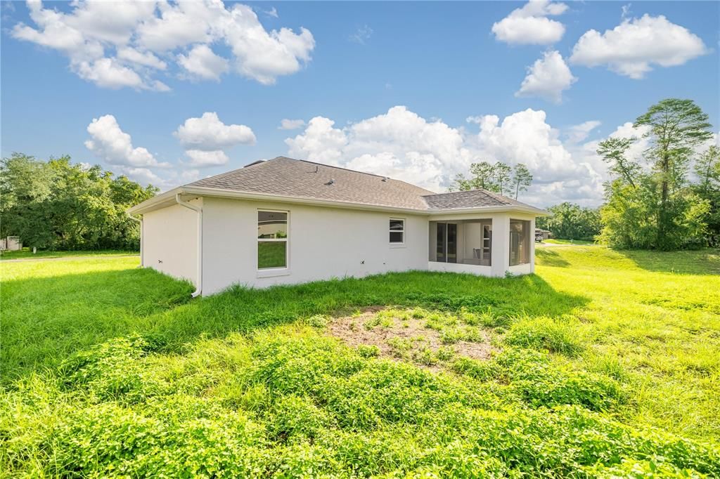 合同活跃: $239,999 (3 贝兹, 2 浴室, 1284 平方英尺)