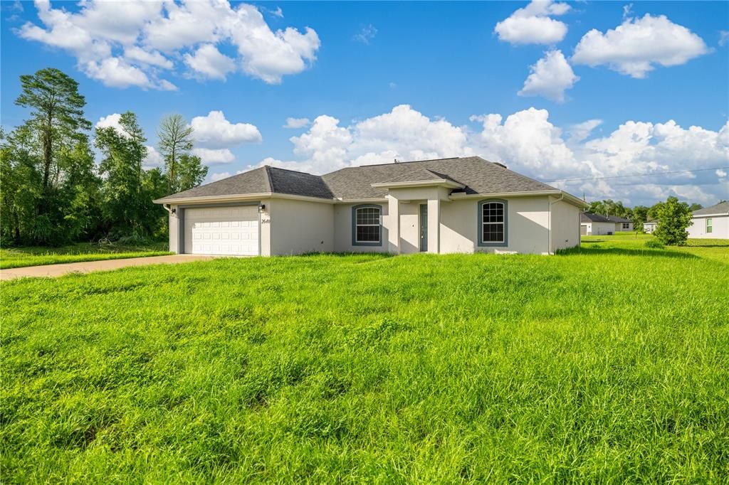 合同活跃: $239,999 (3 贝兹, 2 浴室, 1284 平方英尺)