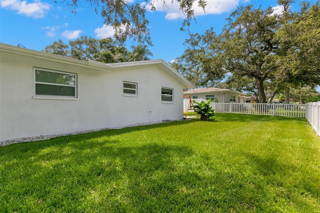 出租: $3,200 (3 贝兹, 2 浴室, 1530 平方英尺)