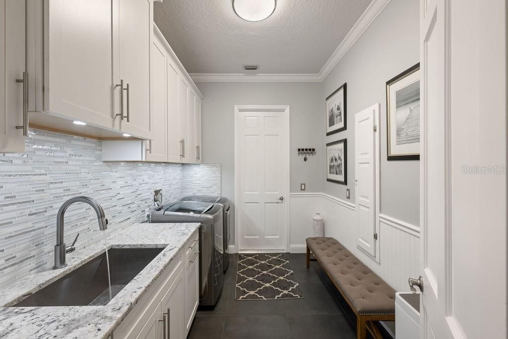 待售: $1,300,000 (4 贝兹, 3 浴室, 3241 平方英尺)