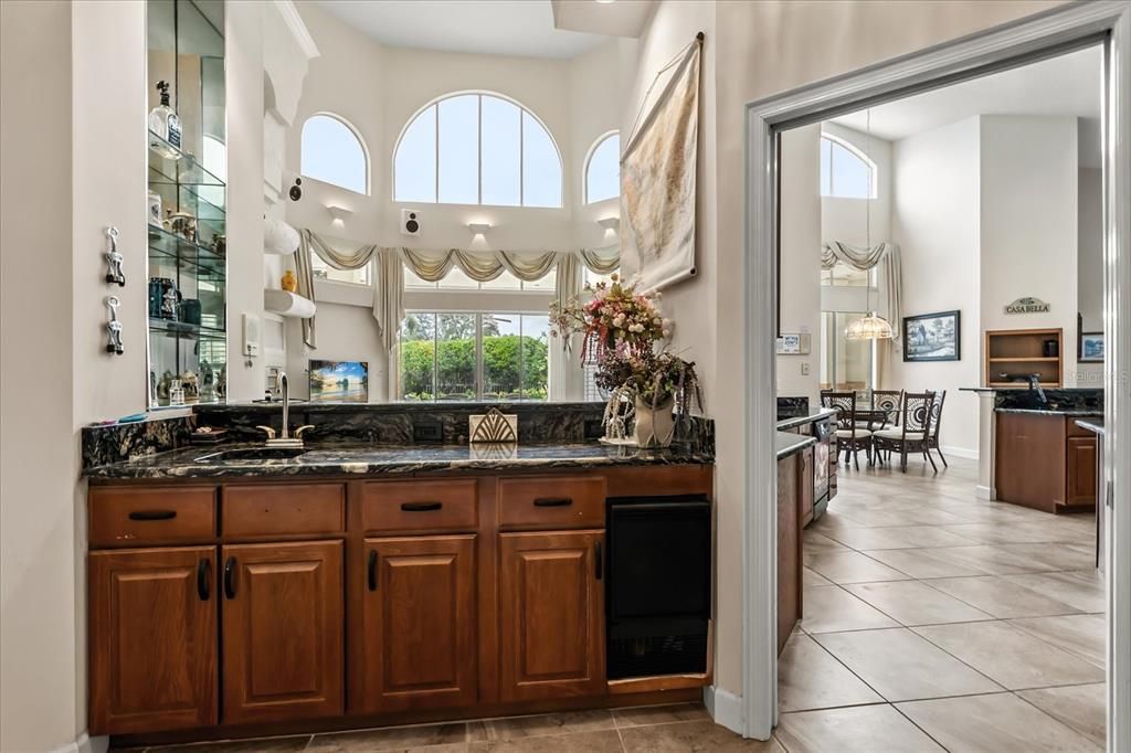 待售: $1,020,000 (4 贝兹, 3 浴室, 3691 平方英尺)