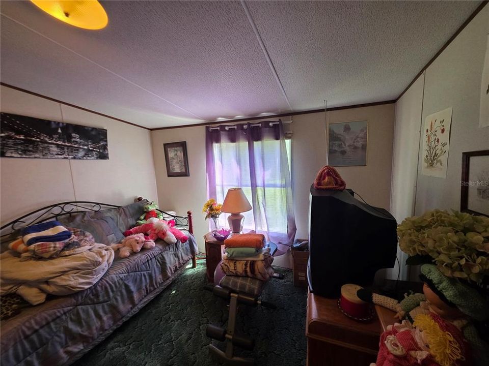 待售: $365,000 (4 贝兹, 2 浴室, 1860 平方英尺)