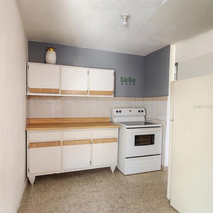 На продажу: $315,000 (8 спален, 0 ванн, 2500 Квадратных фут)