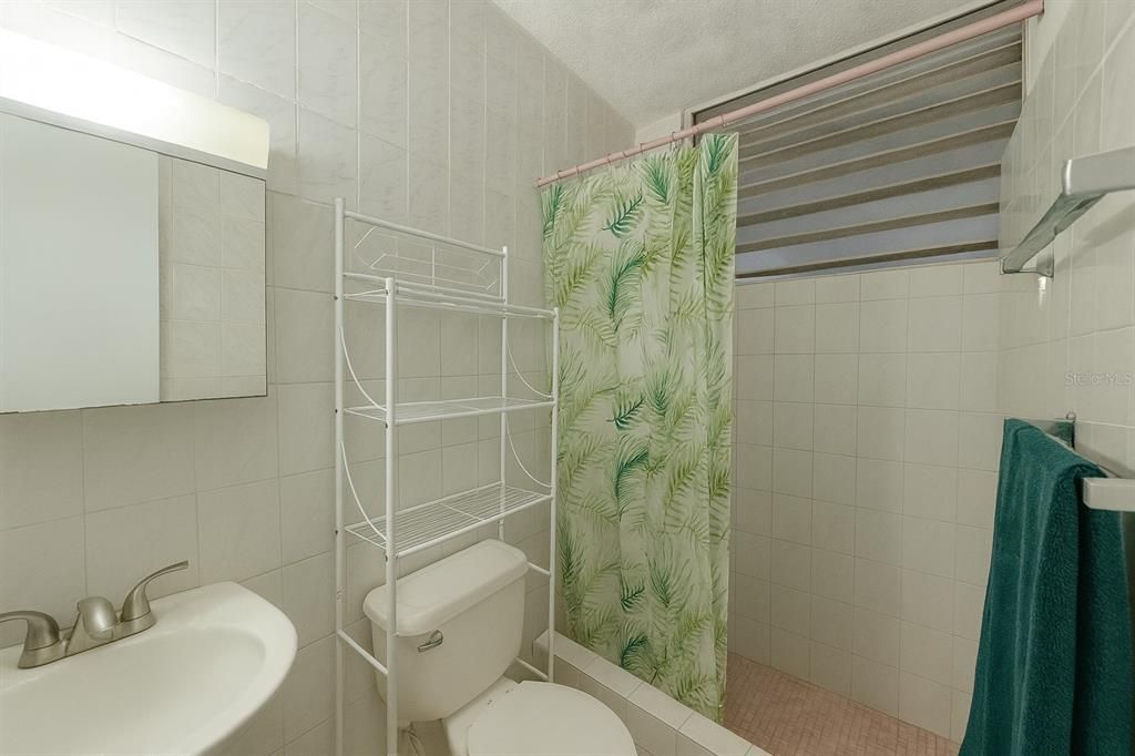 На продажу: $315,000 (8 спален, 0 ванн, 2500 Квадратных фут)