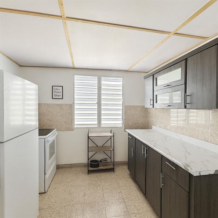 На продажу: $315,000 (8 спален, 0 ванн, 2500 Квадратных фут)