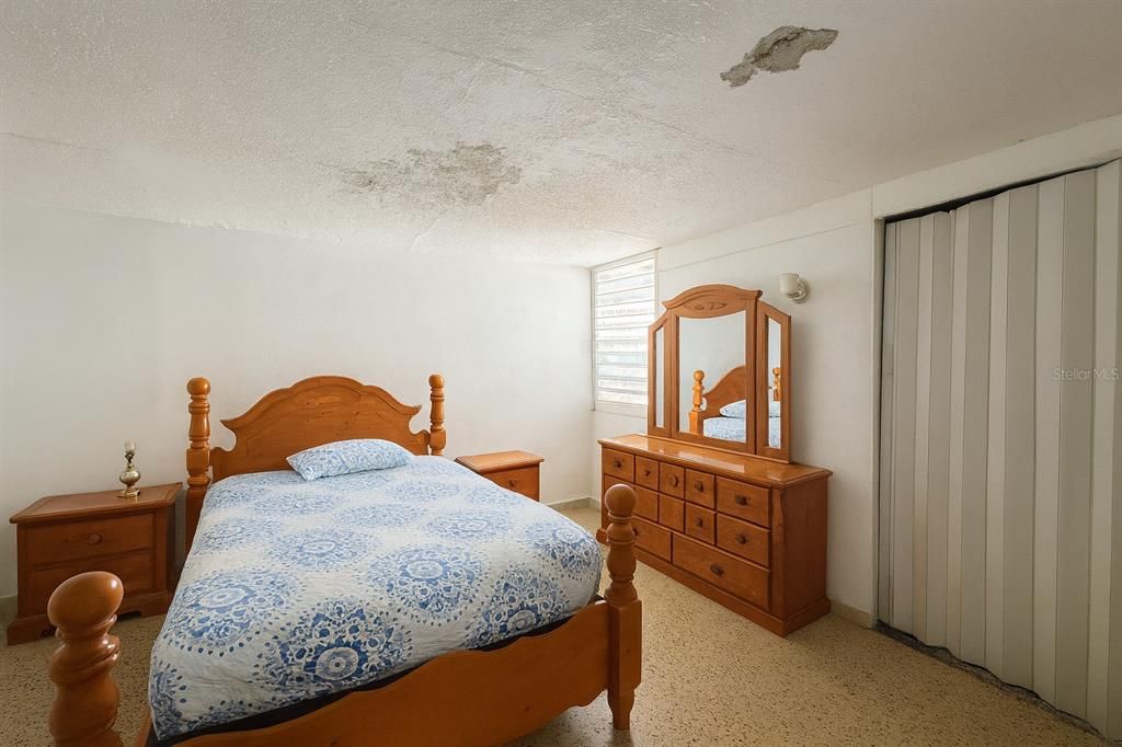 На продажу: $315,000 (8 спален, 0 ванн, 2500 Квадратных фут)