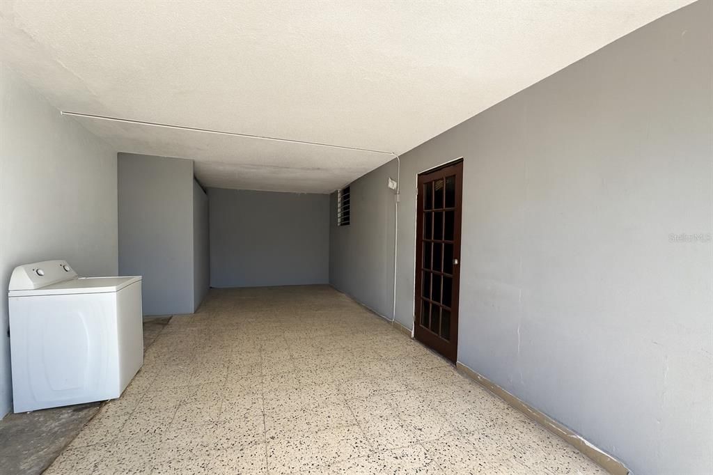 На продажу: $315,000 (8 спален, 0 ванн, 2500 Квадратных фут)