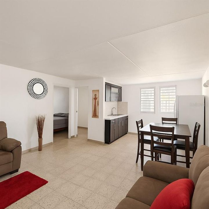 На продажу: $315,000 (8 спален, 0 ванн, 2500 Квадратных фут)