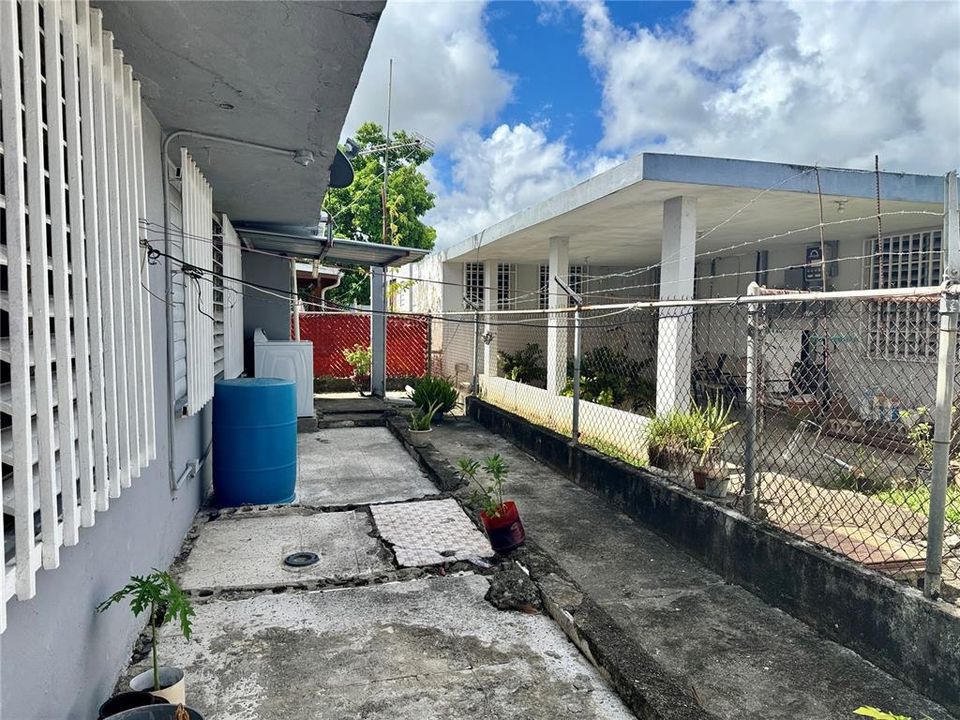 На продажу: $315,000 (8 спален, 0 ванн, 2500 Квадратных фут)