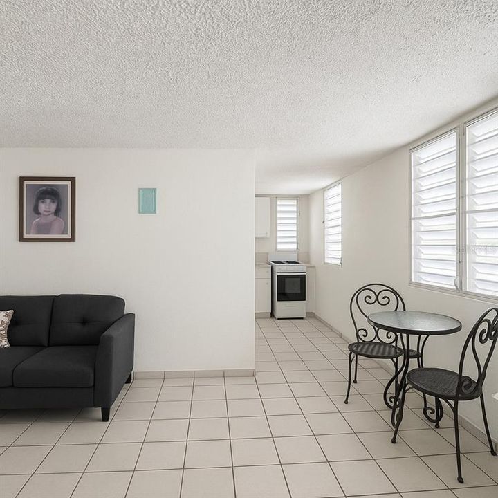 На продажу: $315,000 (8 спален, 0 ванн, 2500 Квадратных фут)