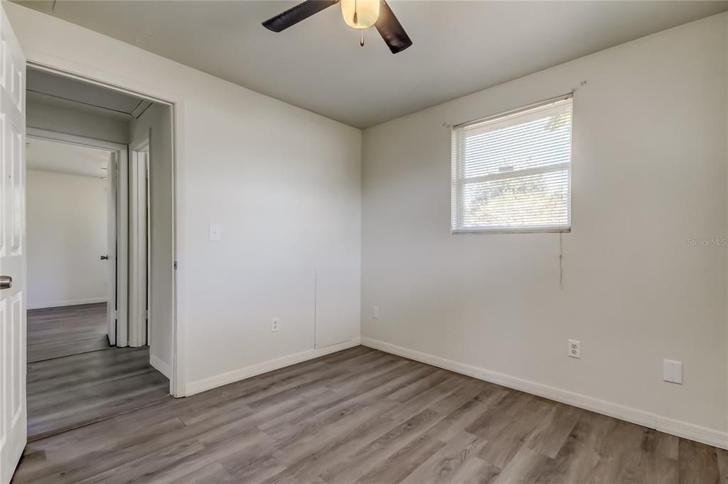 待售: $160,000 (2 贝兹, 1 浴室, 660 平方英尺)