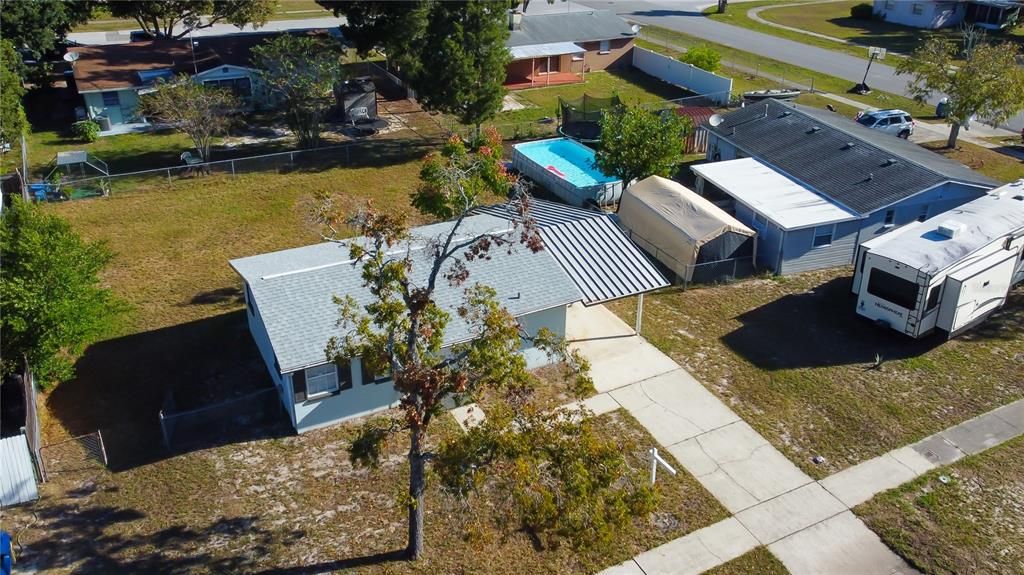 待售: $160,000 (2 贝兹, 1 浴室, 660 平方英尺)