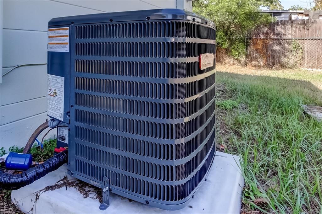 待售: $160,000 (2 贝兹, 1 浴室, 660 平方英尺)