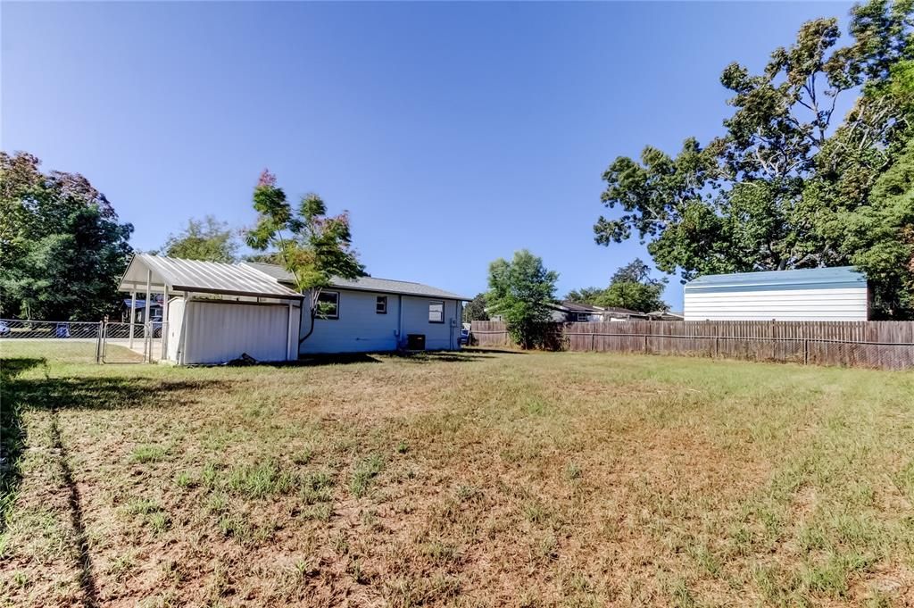 待售: $160,000 (2 贝兹, 1 浴室, 660 平方英尺)