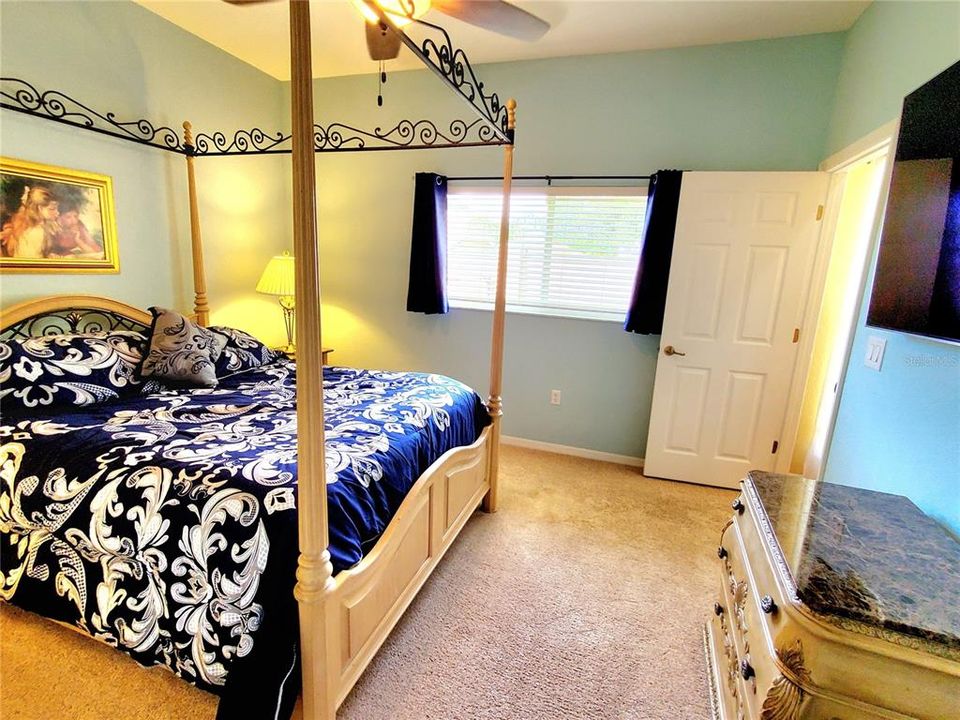 Active With Contract: $639,900 (4 beds, 3 baths, 3247 Square Feet)