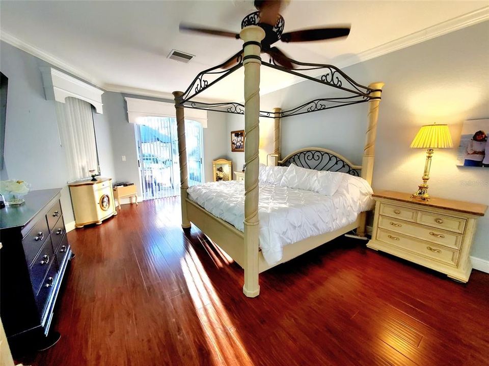 Active With Contract: $639,900 (4 beds, 3 baths, 3247 Square Feet)