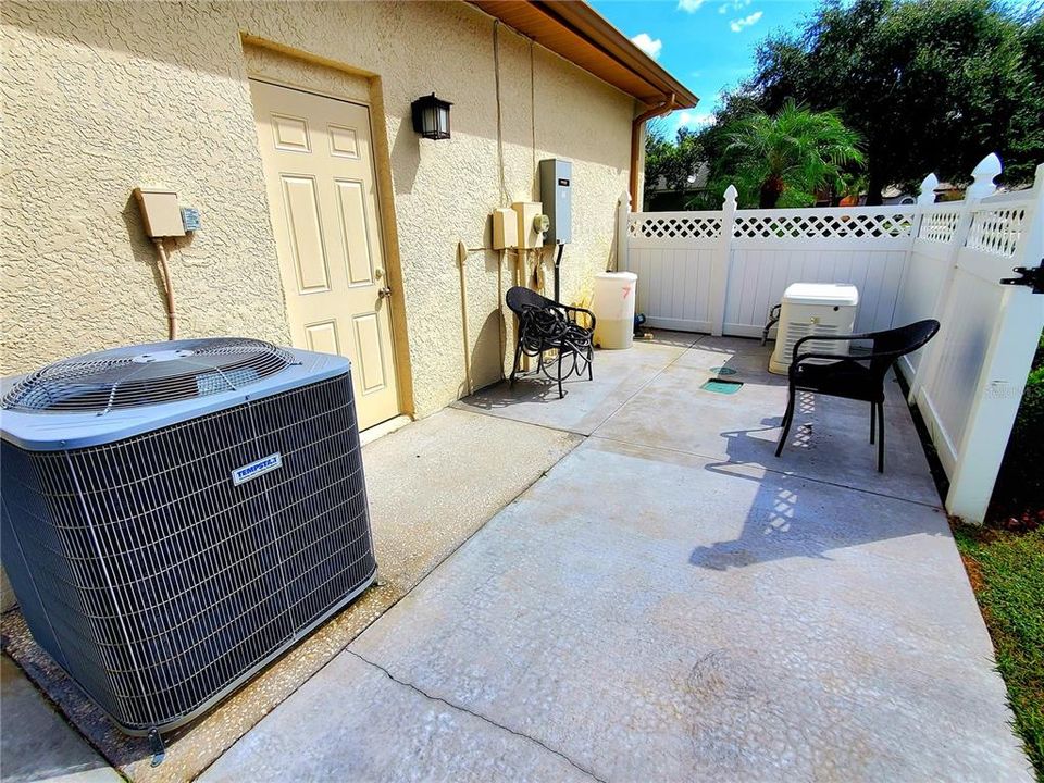 Active With Contract: $639,900 (4 beds, 3 baths, 3247 Square Feet)