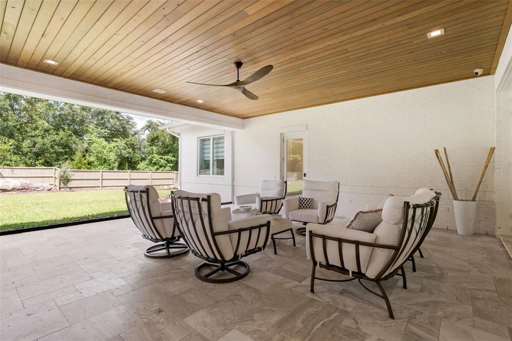 For Sale: $2,650,000 (6 beds, 4 baths, 6973 Square Feet)