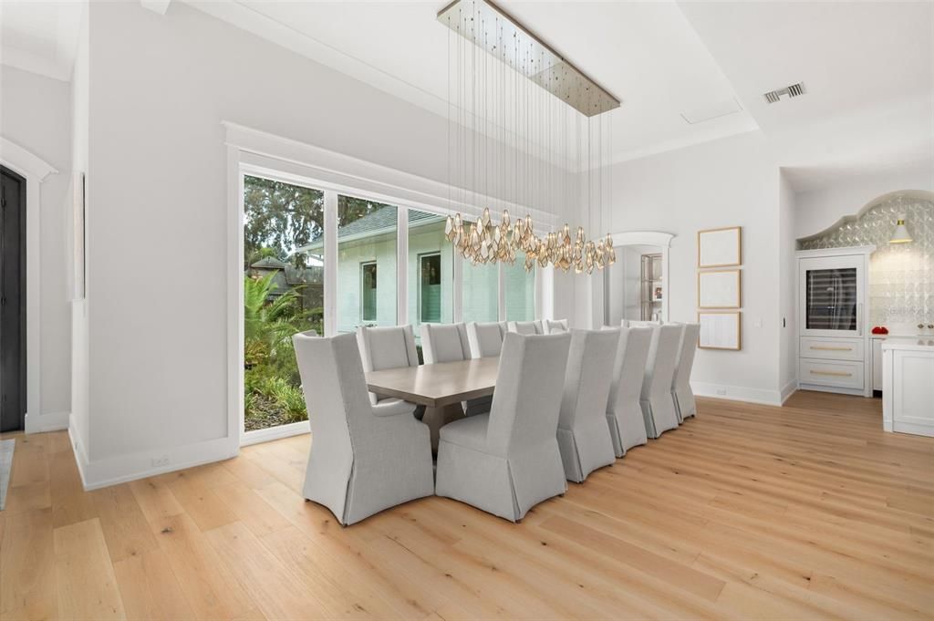 For Sale: $2,650,000 (6 beds, 4 baths, 6973 Square Feet)