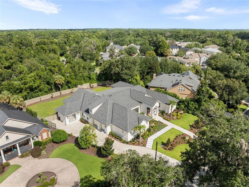 For Sale: $2,650,000 (6 beds, 4 baths, 6973 Square Feet)