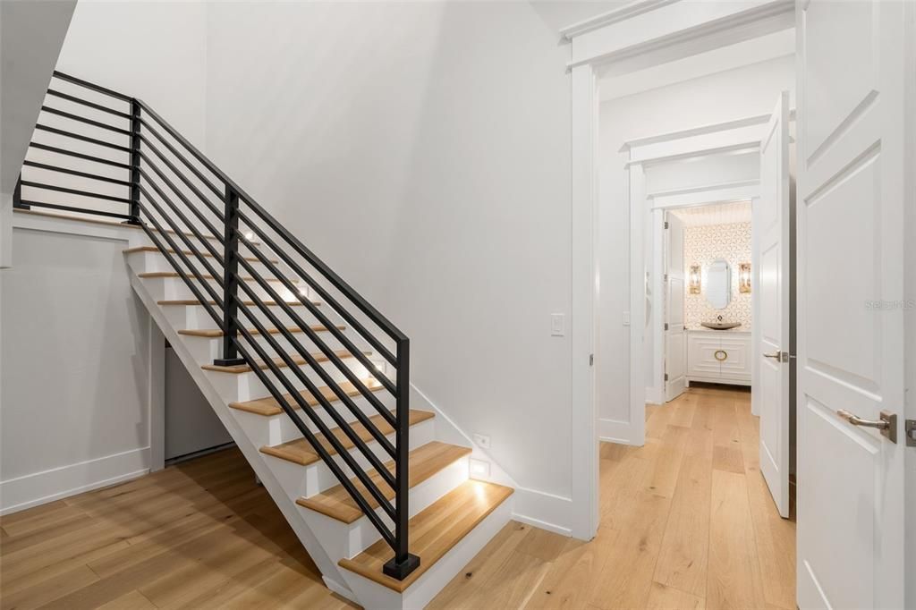 For Sale: $2,650,000 (6 beds, 4 baths, 6973 Square Feet)