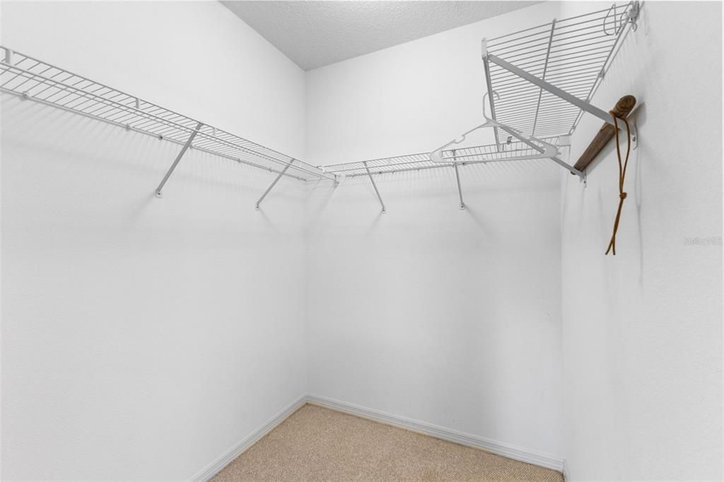 For Rent: $1,900 (2 beds, 2 baths, 1358 Square Feet)