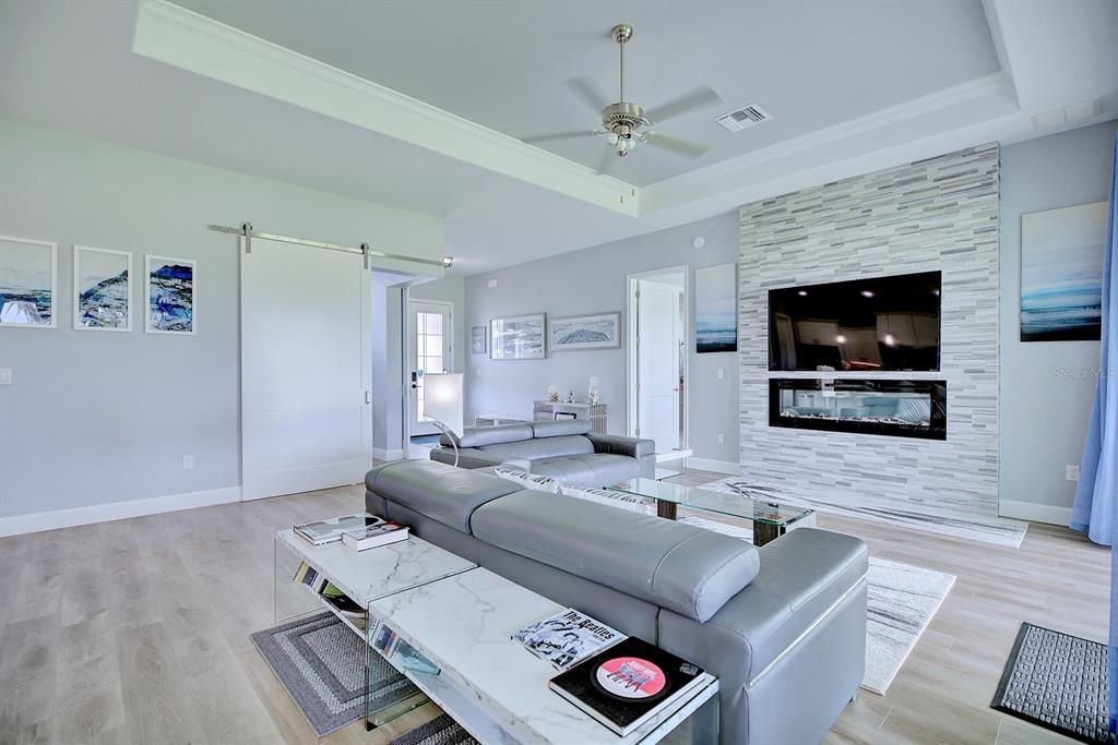 Active With Contract: $509,000 (3 beds, 3 baths, 2169 Square Feet)