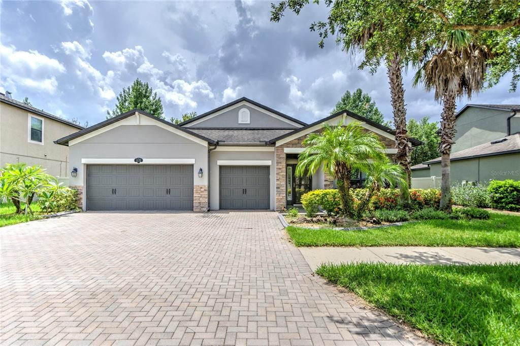 Recently Rented: $3,500 (4 beds, 3 baths, 2299 Square Feet)