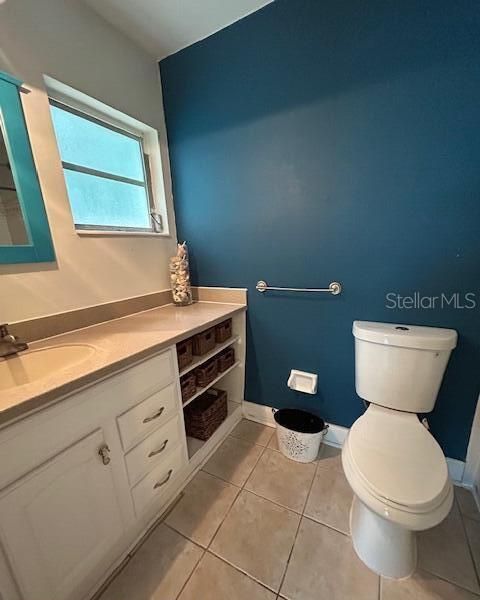 待售: $219,900 (2 贝兹, 1 浴室, 938 平方英尺)