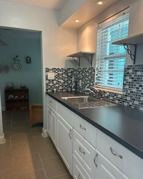 待售: $219,900 (2 贝兹, 1 浴室, 938 平方英尺)