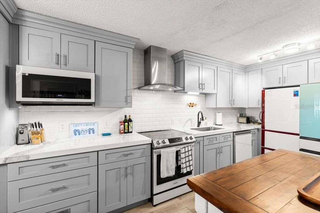 待售: $439,000 (2 贝兹, 2 浴室, 1150 平方英尺)