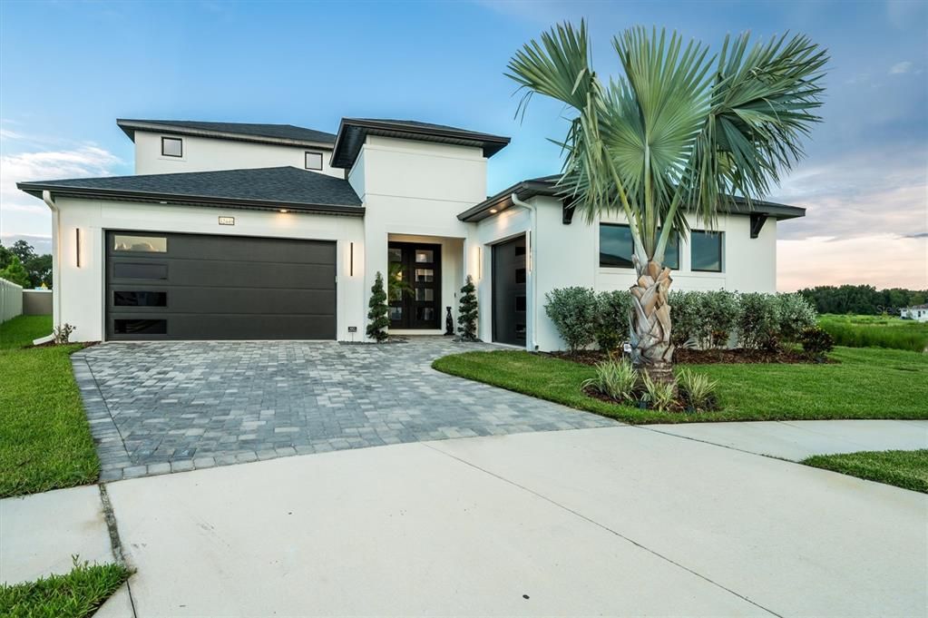 For Sale: $969,900 (5 beds, 4 baths, 3271 Square Feet)