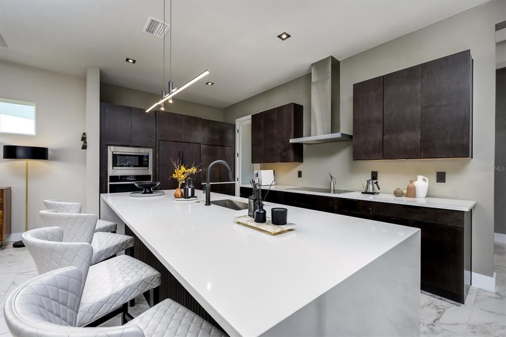 For Sale: $969,900 (5 beds, 4 baths, 3271 Square Feet)