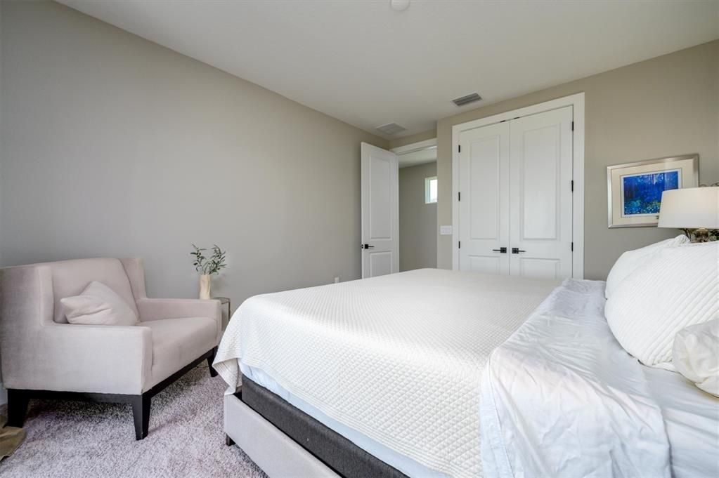 For Sale: $969,900 (5 beds, 4 baths, 3271 Square Feet)