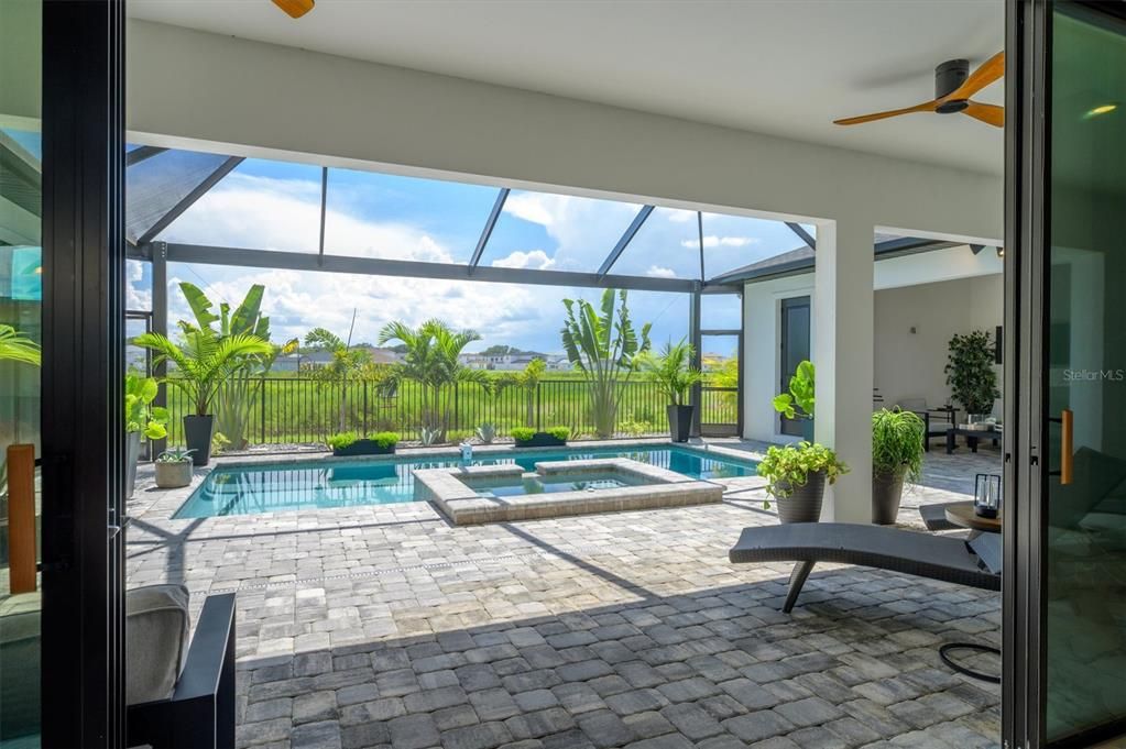 For Sale: $969,900 (5 beds, 4 baths, 3271 Square Feet)