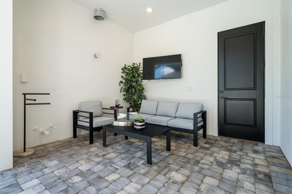 For Sale: $969,900 (5 beds, 4 baths, 3271 Square Feet)